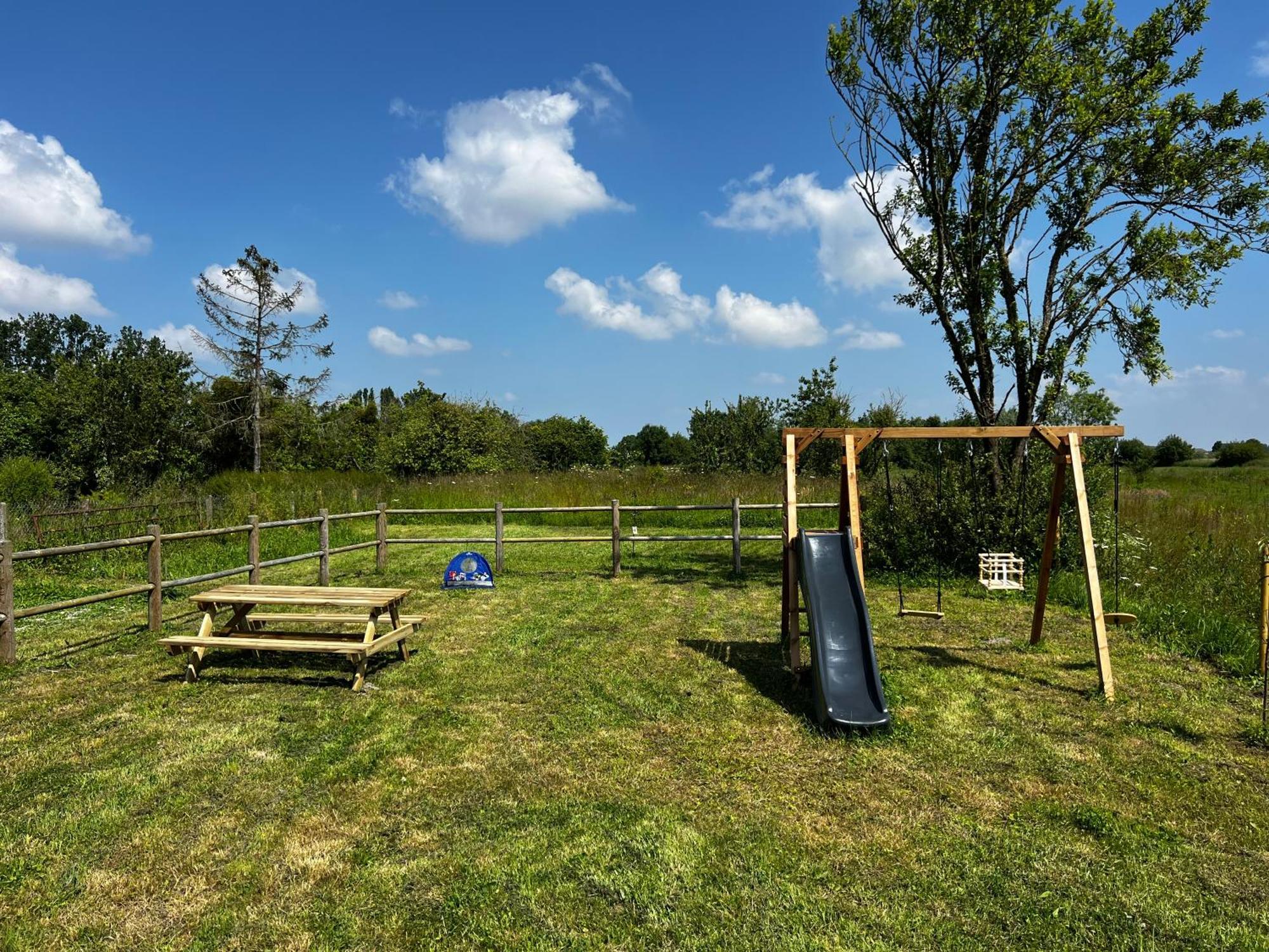 Domaine De La Ville Cherel, Maison En Pierre ポントルソン エクステリア 写真